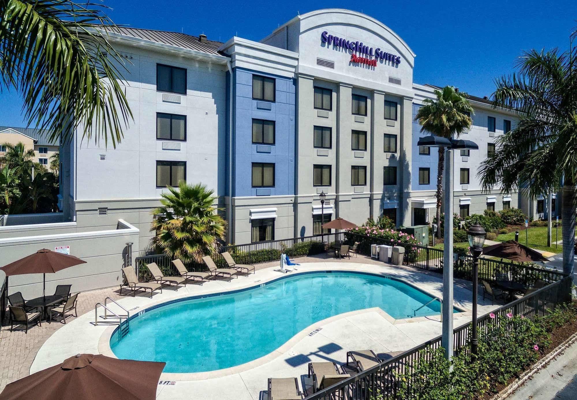 Springhill Suites By Marriott Naples Golden Gate Exterior photo